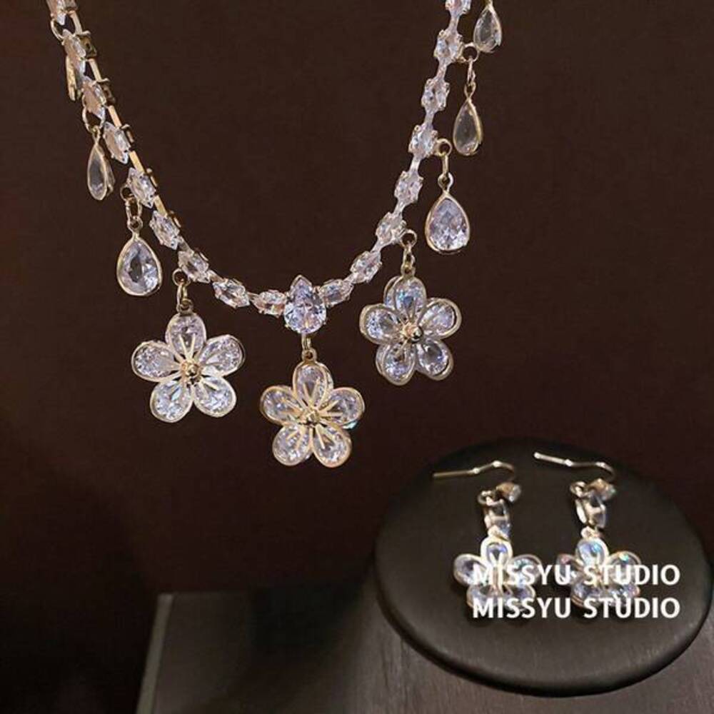 Multi-Layer Jewelry Set, Ultra-Shiny High-End Design Necklace Earrings Set
